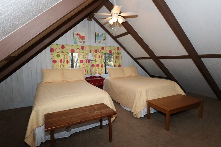 Room 220 of 399