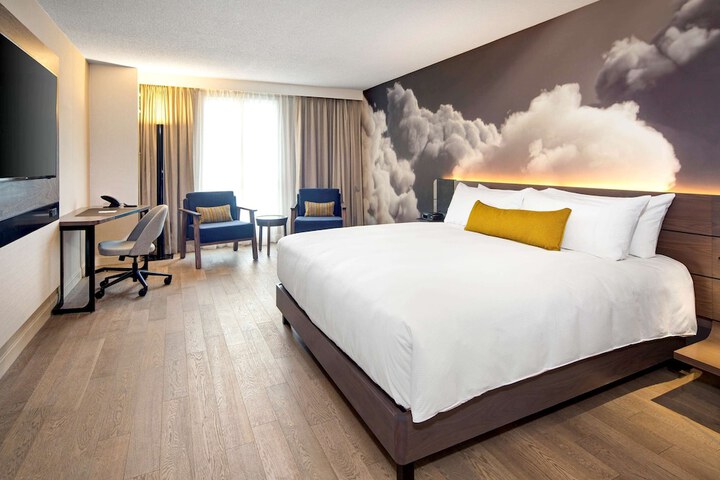 Room 15 of 73
