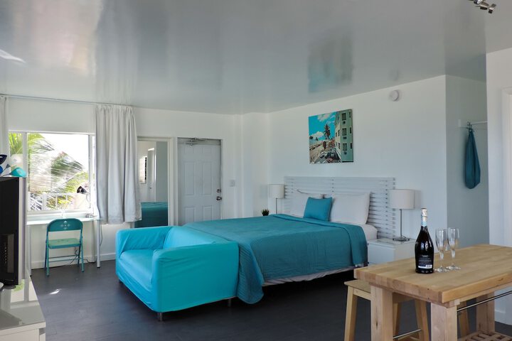 Room 32 of 70