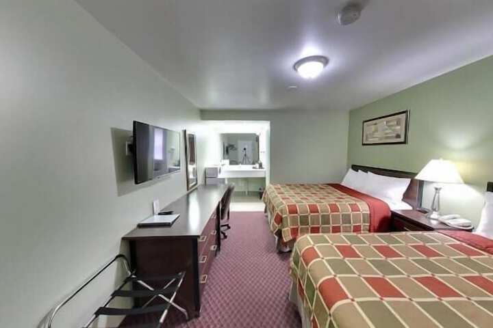 Room 47 of 71