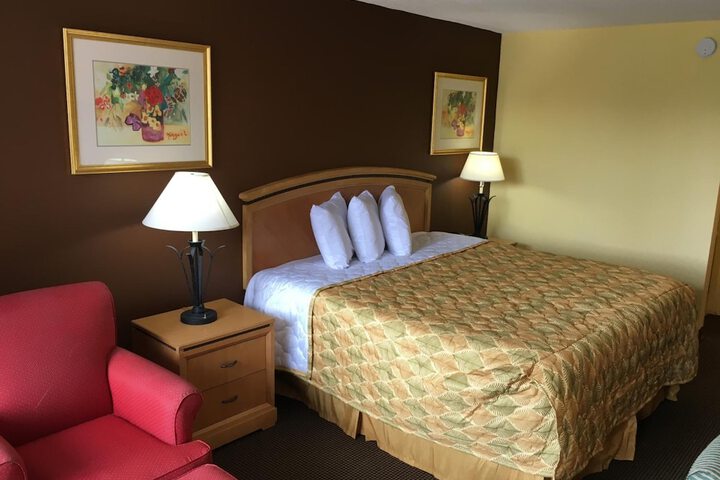 Room 10 of 15