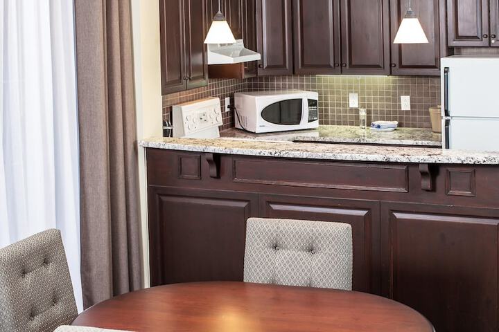 Holiday Inn Express and Suites Tremblant by IHG
