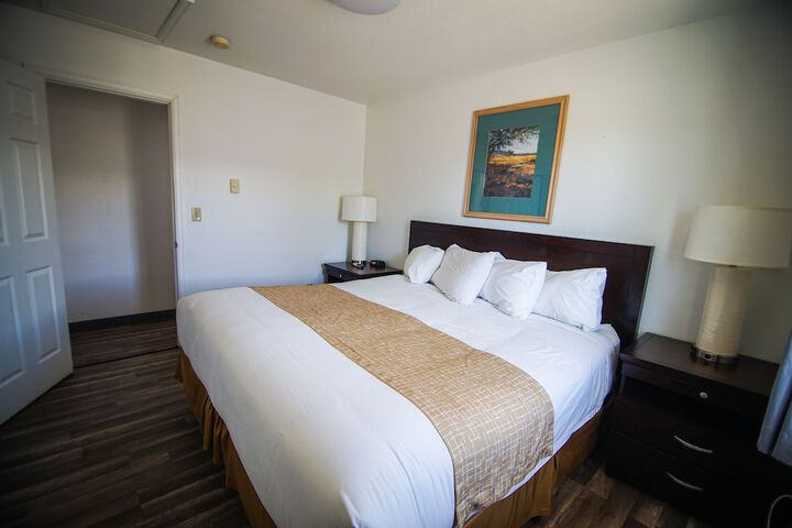 Room 13 of 27