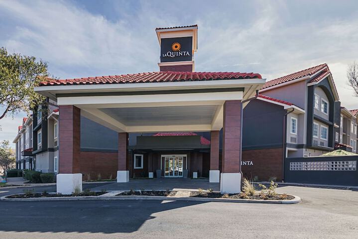 Hotel 2 of 45