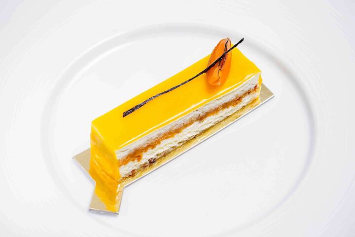 Dining 54 of 82