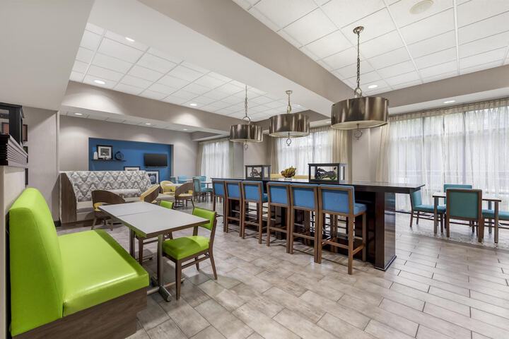 Hampton Inn Birmingham Leeds