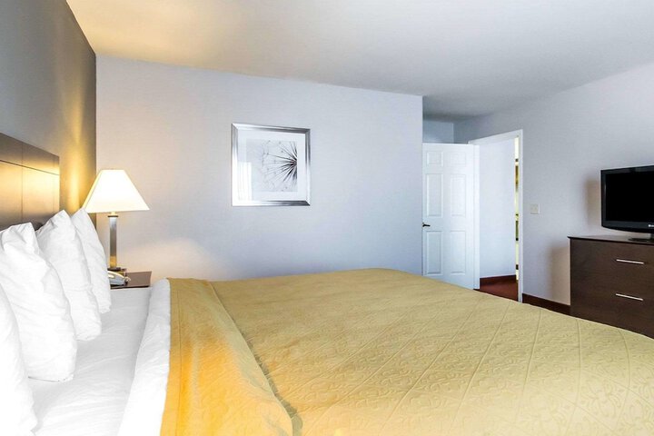 Room 9 of 21