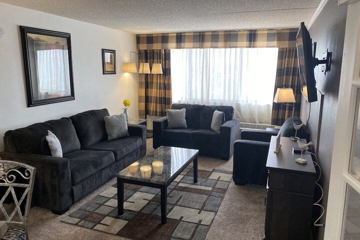 Room 32 of 64