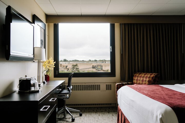 Room 16 of 41