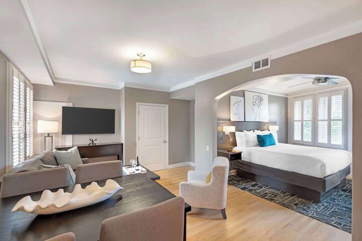 Room 15 of 70