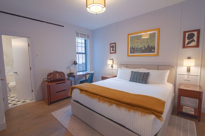 Room 75 of 104
