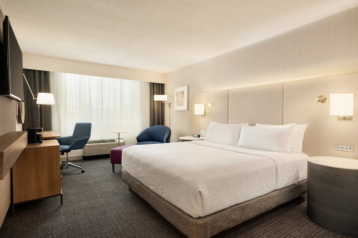 Crowne Plaza: Philadelphia - King of Prussia by IHG
