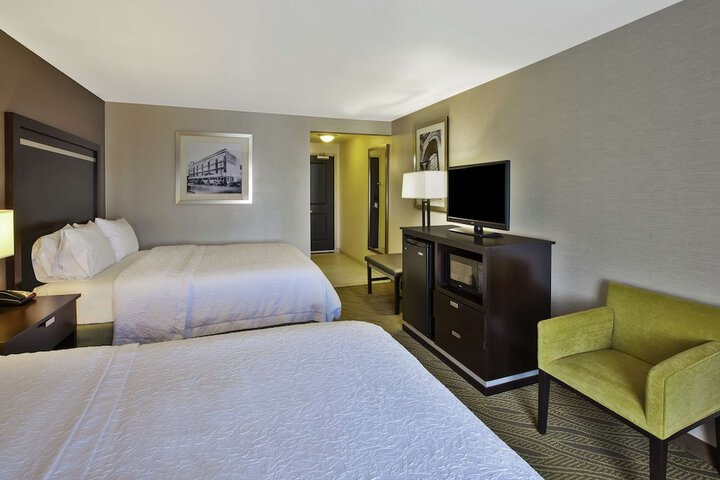 Room 12 of 27