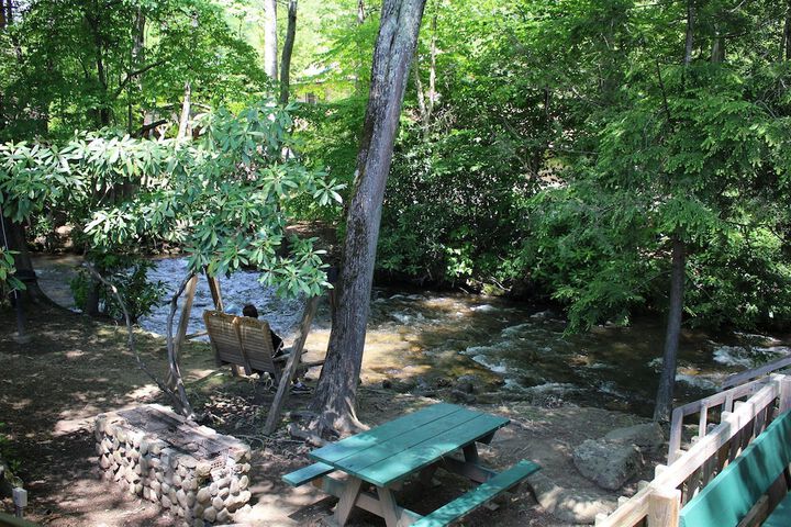 Jonathan Creek Inn