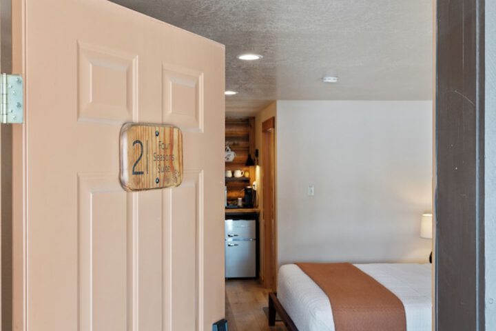 Room 20 of 120