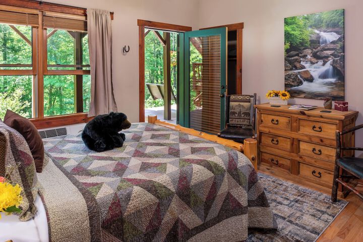 Bent Creek Lodge Bed & Breakfast