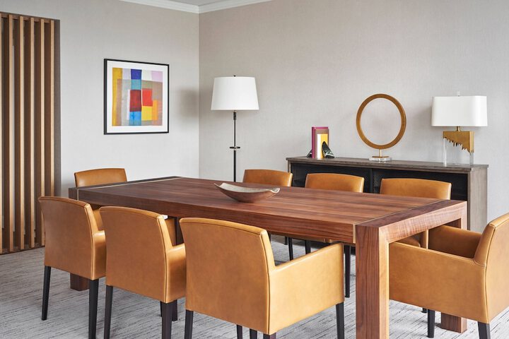 Room 43 of 104