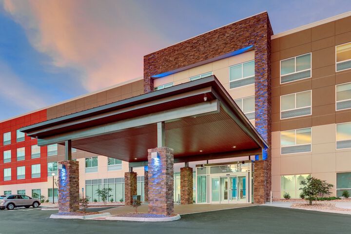 Hotel 6 of 70