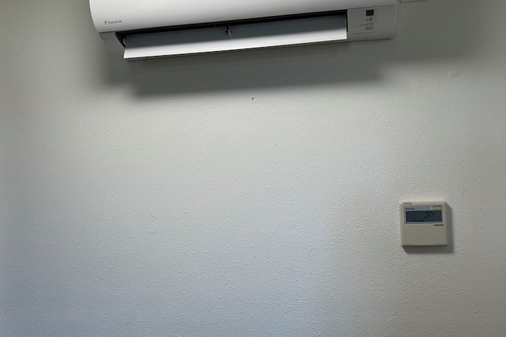 Room 91 of 143