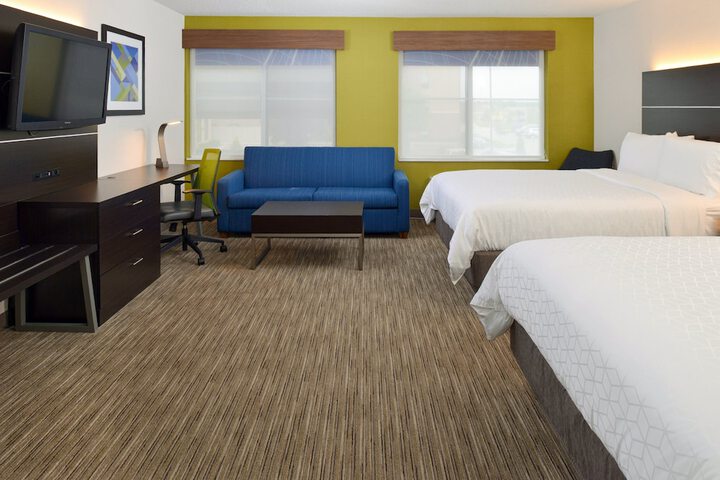 Room 12 of 52