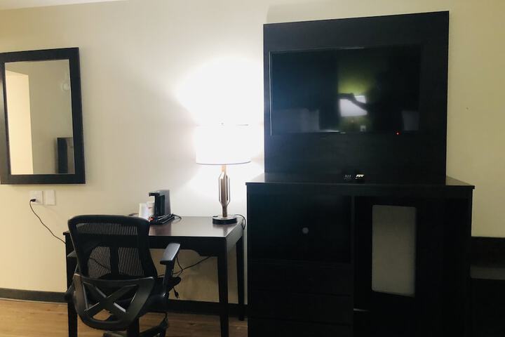 Quality Inn & Suites Lake Charles South