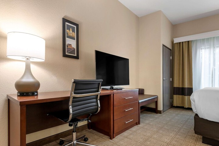 Comfort Inn & Suites North Mankato