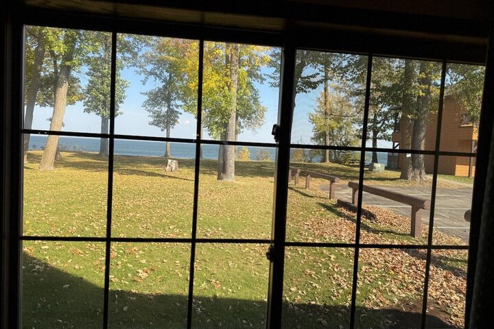 Horseshoe Bay Lodge