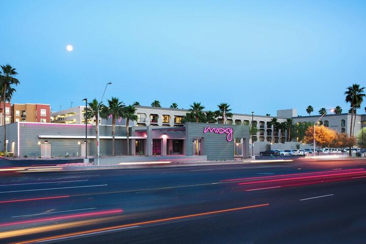 MOXY Phoenix Tempe / ASU Area