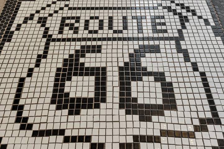 Room 94 of 188