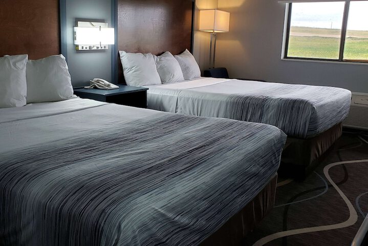 Room 4 of 10