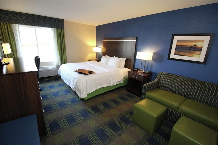 Room 11 of 26