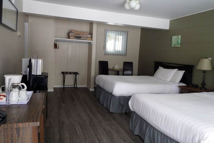 Ray Lyn Motel