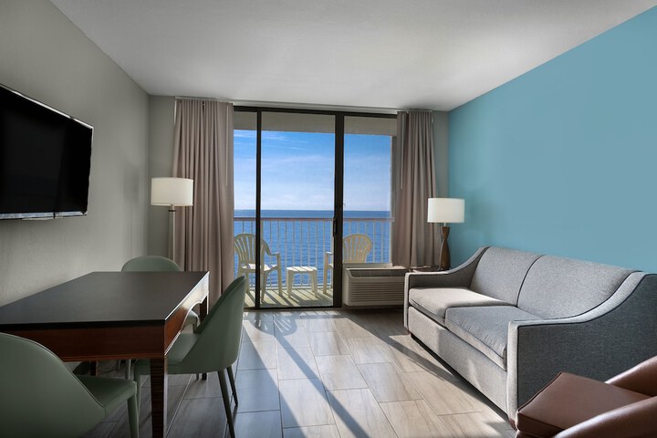 Crown Reef Beach Resort and Waterpark