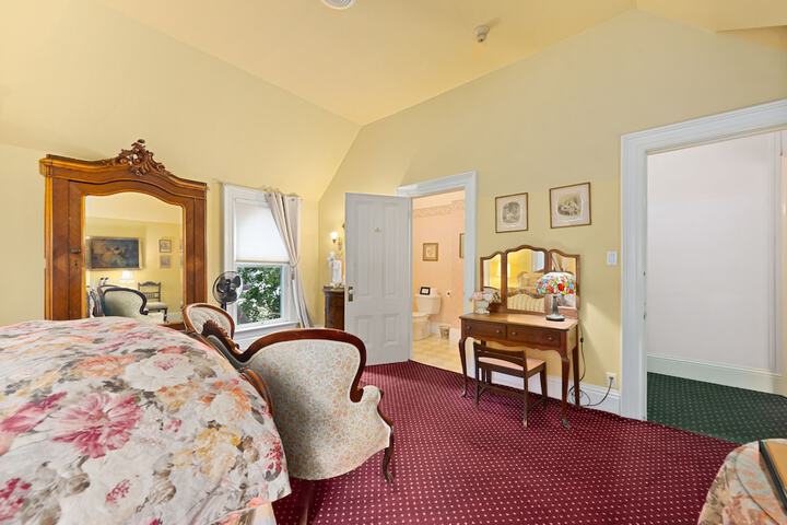 Room 67 of 84