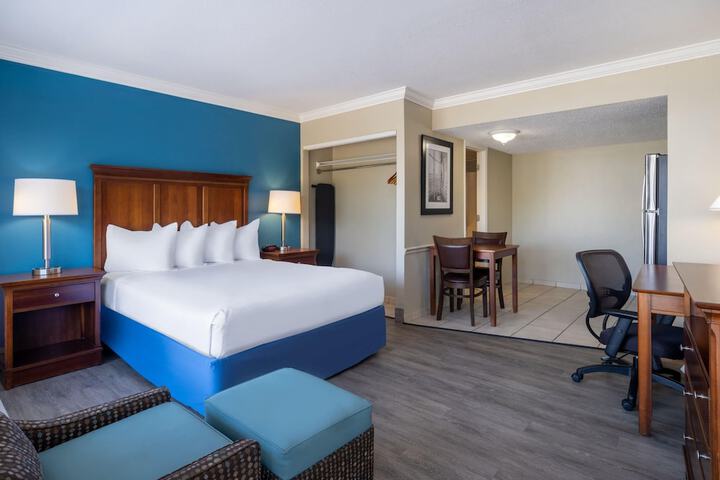 The Sandbar Hotel Trademark Collection by Wyndham