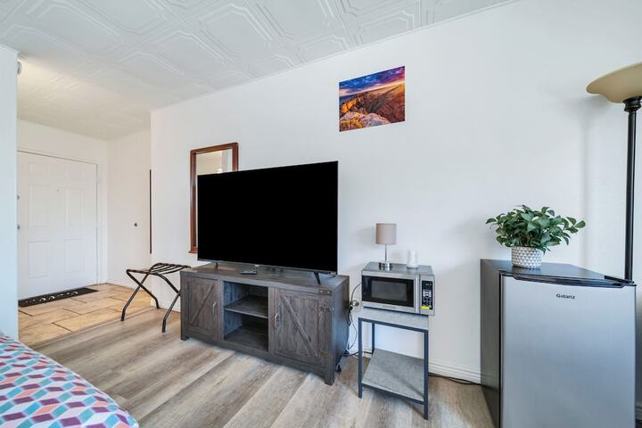 Room 30 of 51