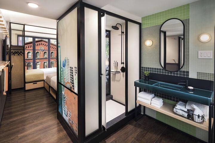 Room 26 of 57