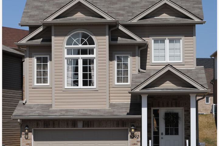Boardwalk Homes - Executive Guest Rooms & Townhomes