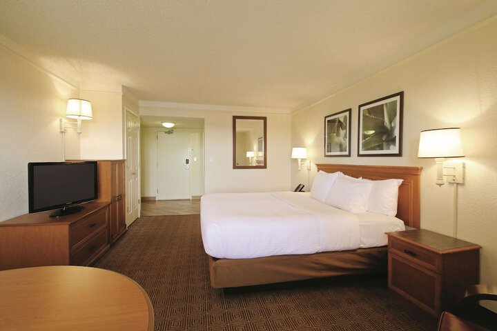 Room 18 of 24