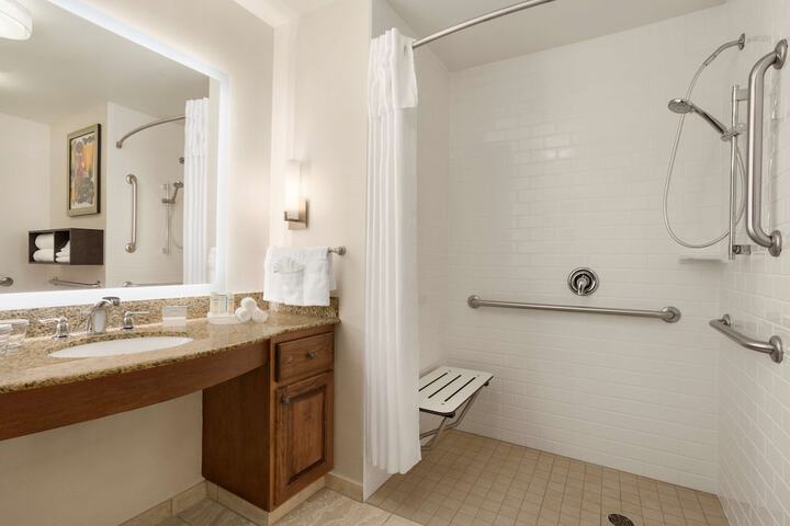 Homewood Suites by Hilton Fargo