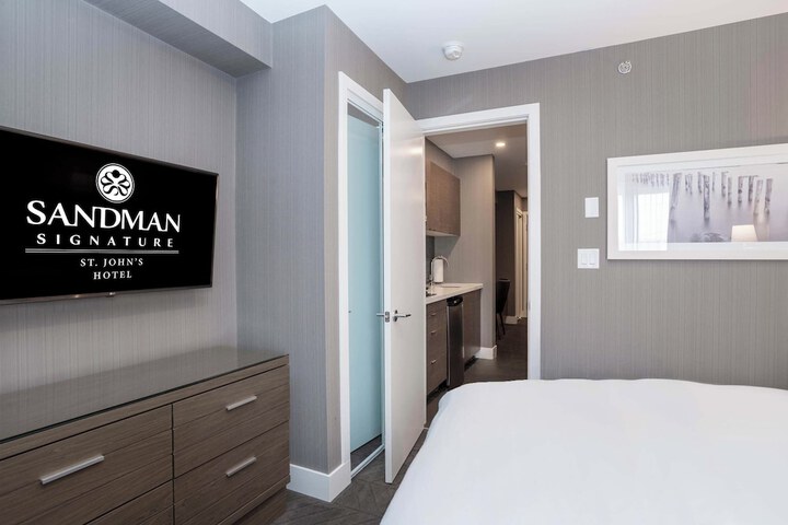 Sandman Signature St. Johns Hotel