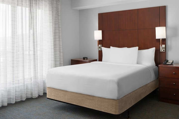 Room 17 of 46