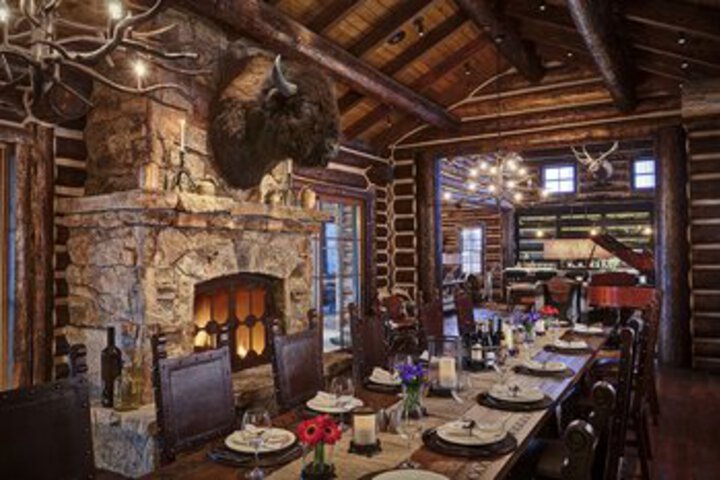 Dining 62 of 68