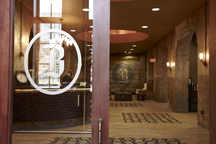 Hotel 5 of 39