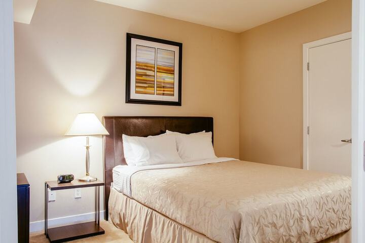 Room 12 of 19