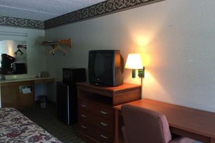 Daynite Inn
