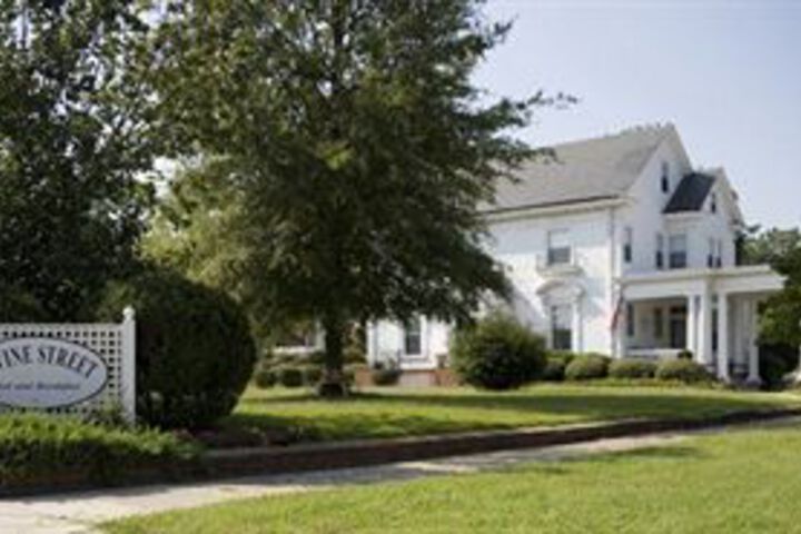 Simply Divine Bed and Breakfast