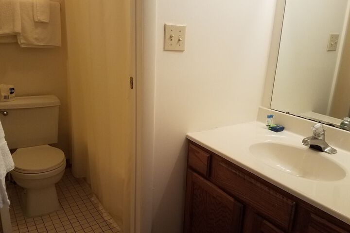 Room 25 of 25