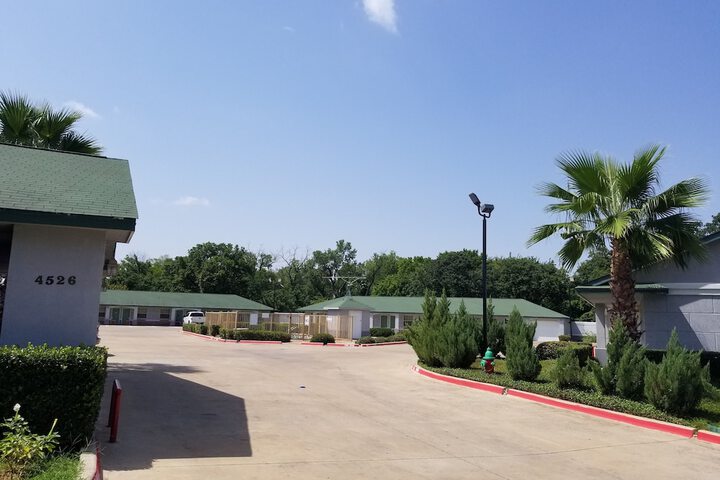 Hotel 5 of 27