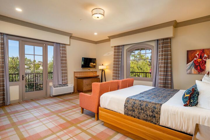 Room 6 of 21